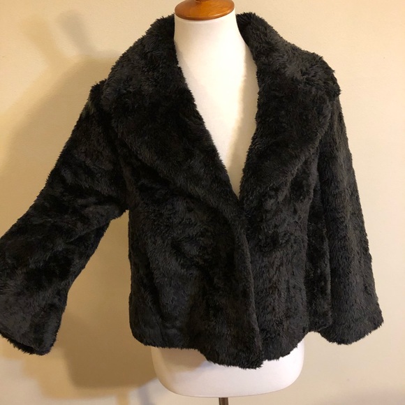 White House Black Market Jackets & Blazers - White House Black Market Cropped Faux Fur Coat